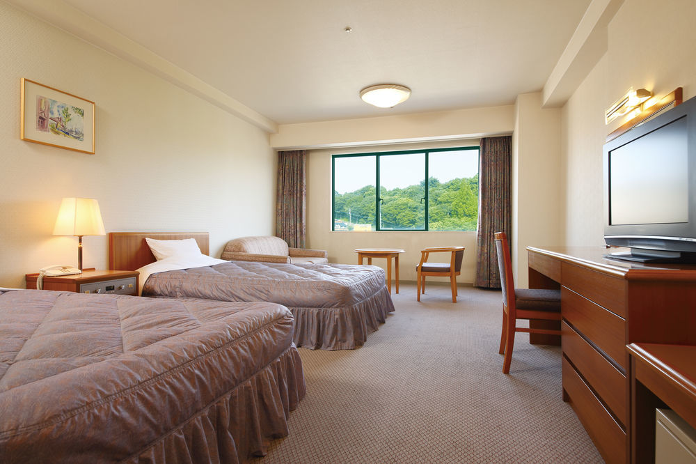 แอคทีฟ รีสอร์ต ฟุกุโอะกะ ยะฮะตะ Hotel คิตะคิวชู ภายนอก รูปภาพ