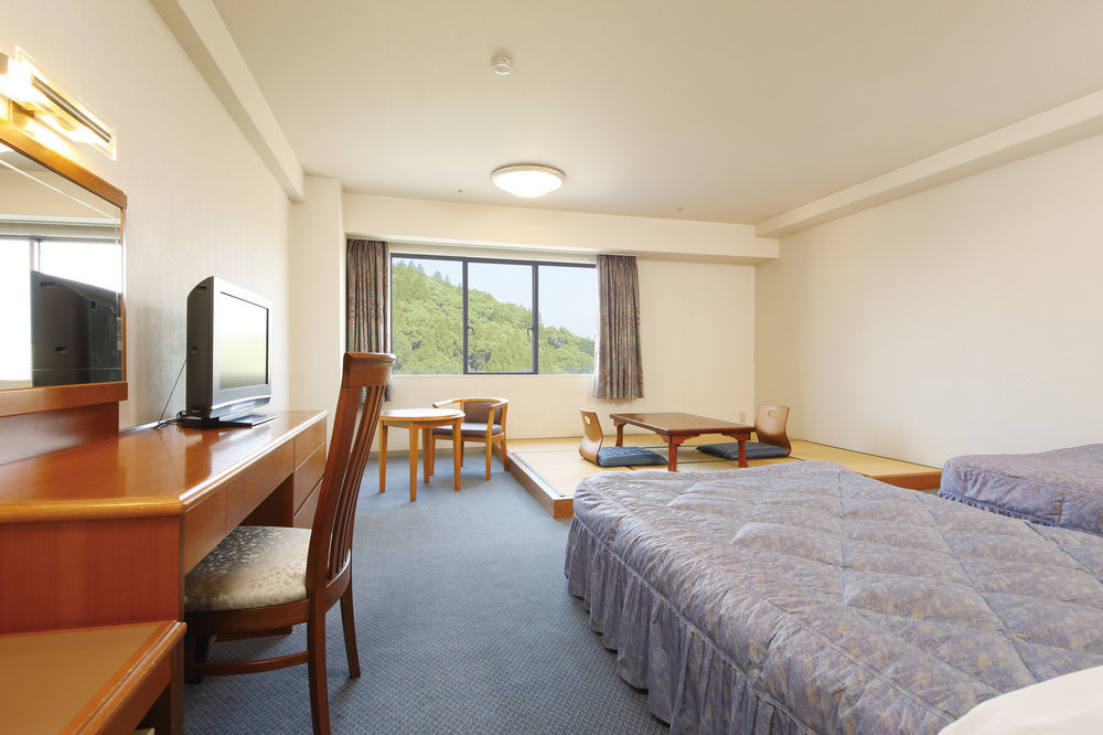 แอคทีฟ รีสอร์ต ฟุกุโอะกะ ยะฮะตะ Hotel คิตะคิวชู ภายนอก รูปภาพ